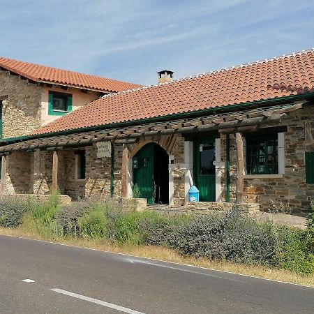 Hosteria Casa Flor Murias de Rechivaldo Luaran gambar